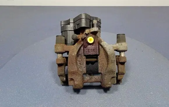 Rear brake caliper