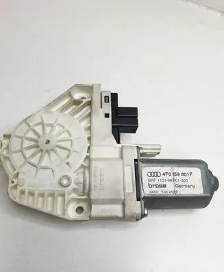 Rear door manual window regulator
