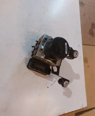 Volvo S60 ABS Pump 31329137 10092604093 28526258043