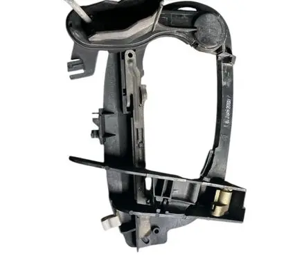 BMW 7 E65 E66 Front door exterior handle/bracket 7013701