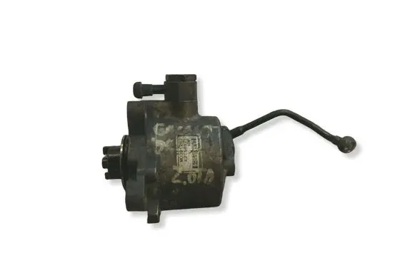 Mitsubishi Galant Vacuum pump MD331267 X2T58071