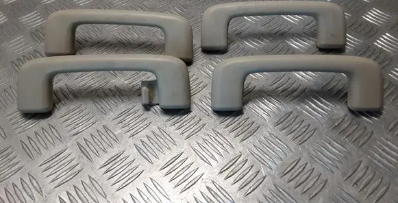 Mitsubishi Outlander A set of handles for the ceiling 