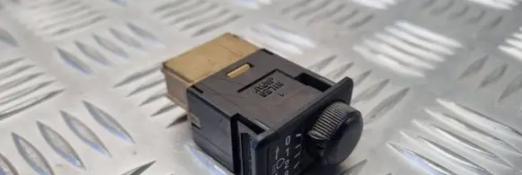 Nissan King Cab, Navara Headlight level height control switch