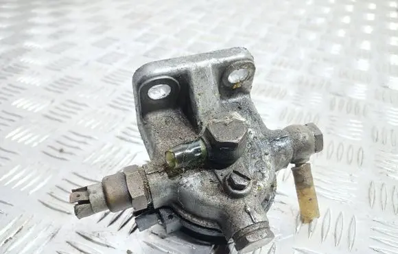 Ford Fiesta Fuel filter bracket/mount holder 