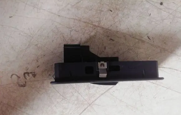 Land Rover Range Rover Sport L320 Electric window control switch YUD501070PVJ 060512
