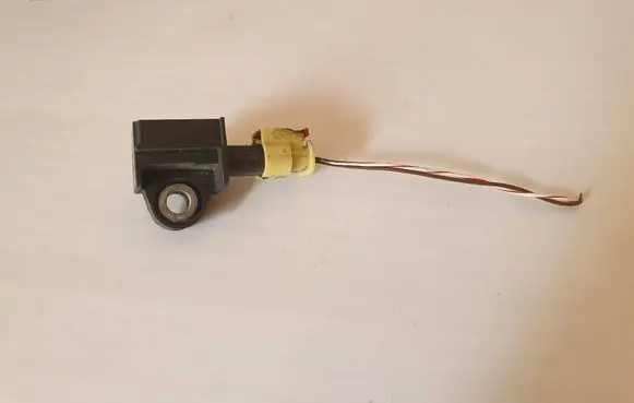Audi A3 S3 8V Airbag deployment crash/impact sensor 5Q0959651 09076 121115