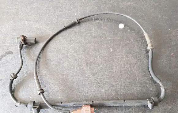 Nissan Terrano ABS rear brake sensor 