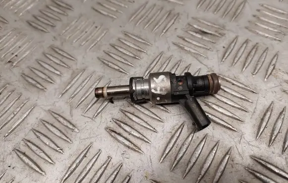 Audi A7 S7 4G Fuel injector 3079036N