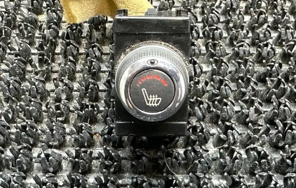Infiniti QX60 L50 Seat heating switch 