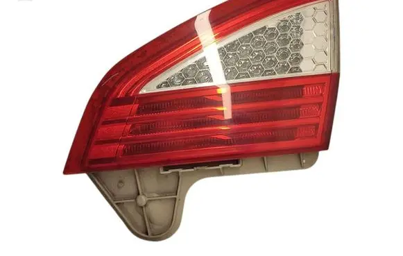 Ford Mondeo MK IV Tailgate rear/tail lights 7S7113A602