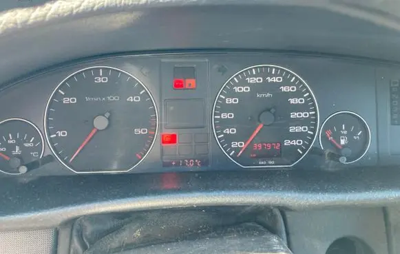 Audi A6 S6 C4 4A Speedometer (instrument cluster) 4A1919033HG