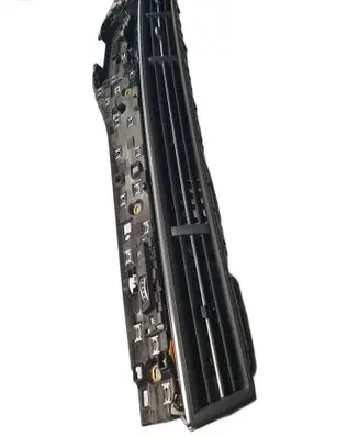 Audi Q7 4M Dash center air vent grill 4M1820902S