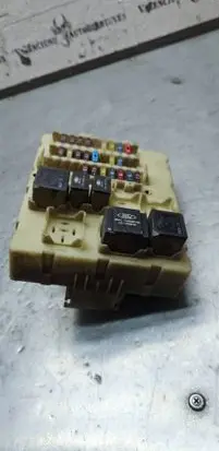 Ford Focus Fuse module 518234802 8AG14A073AG