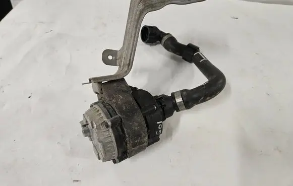 BMW X3 G01 Electric auxiliary coolant/water pump 8663248 0392024082