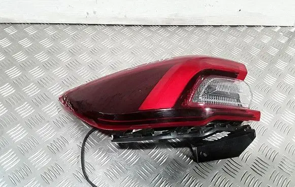 Ford Kuga III Rear/tail lights pv4b13405a