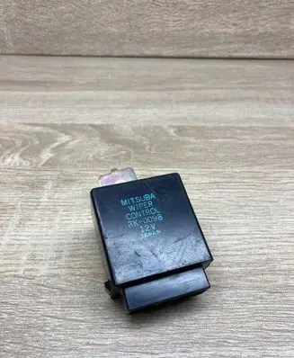 Subaru Forester SF Window wiper relay RK0098