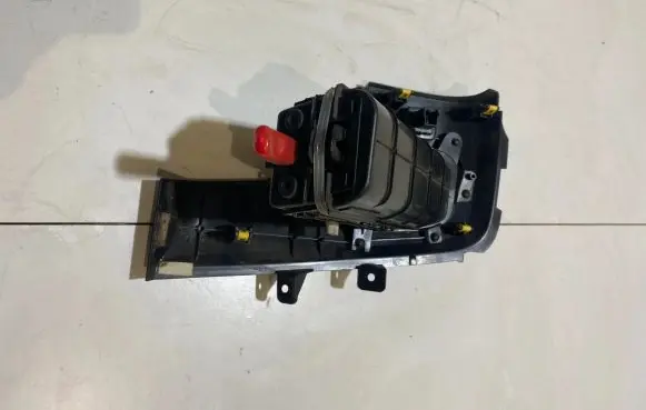Ford Mustang VI Glove box FR3B63044F09A
