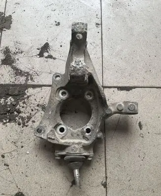 Volvo S60 Front wheel hub spindle knuckle