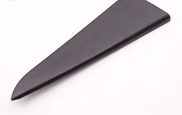 Nissan Navara Rear door windshield rail 822924JG0A