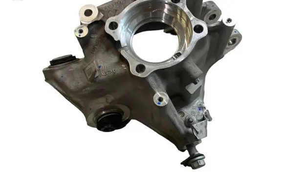 BMW X7 G07 Rear wheel hub spindle/knuckle 6876653 6876651