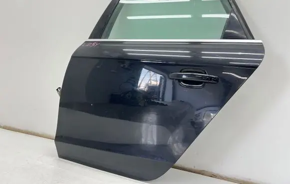 Rear door