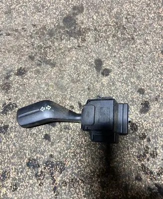 Ford Focus C-MAX Indicator stalk 17D9402
