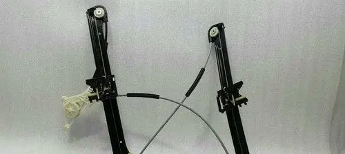 Audi A3 S3 8V Front door electric window regulator 8V4837462