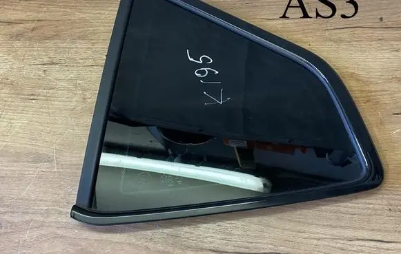 Cupra Ateca Rear side window 575845041