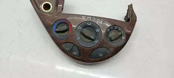 Ford Focus Climate control unit 98AB18C419