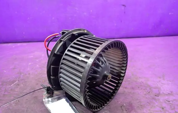 Renault Clio III Heater fan/blower 