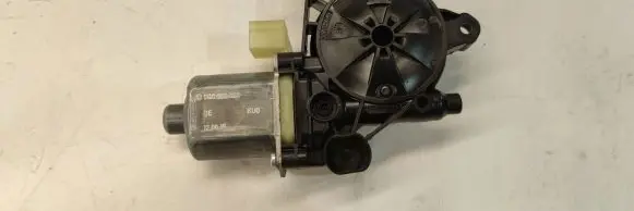 Audi A3 S3 8V Rear door window regulator motor 5Q0959802