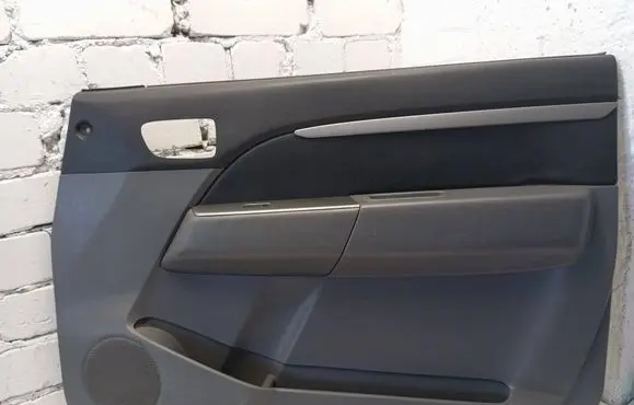 Ford Ranger Front door card panel trim UR566843