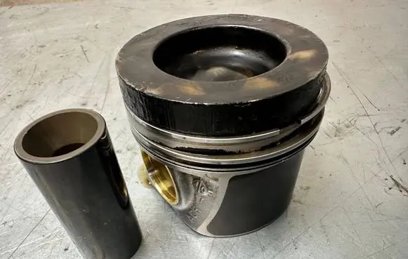 Volkswagen Transporter - Caravelle T6 Piston 0811SC