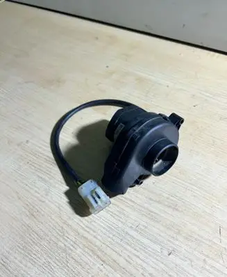 BMW 5 E39 Engine control unit/module fan 0130002831 129017451829