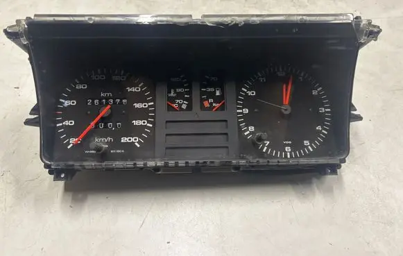 Audi 80 90 B2 Speedometer (instrument cluster) 88471066