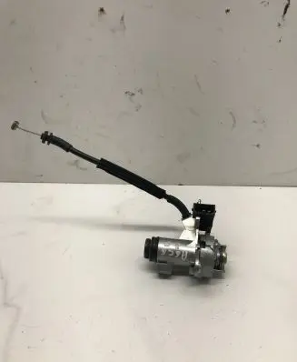 Audi A6 S6 C6 4F Tailgate exterior lock 8E0827573