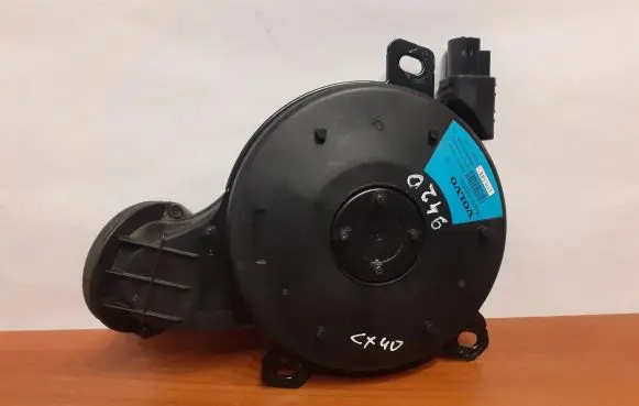 Volvo XC40 Subwoofer speaker 9420 32265311