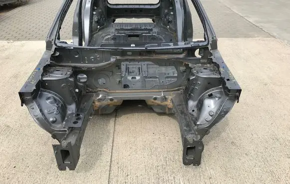 Renault Scenic E-Tech V Front quarter panel 