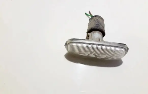 Audi A6 S6 C5 4B Front fender indicator light