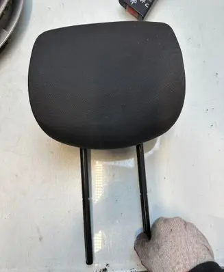 Renault Megane III Front seat headrest 3212132