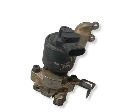 Opel Omega B1 EGR valve 90412573