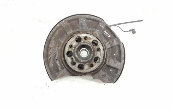 Mercedes-Benz E W212 Rear wheel hub 2124200344 2124202144