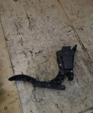 Audi A6 S6 C6 4F Accelerator throttle pedal 4F1721523A 6PV00898405