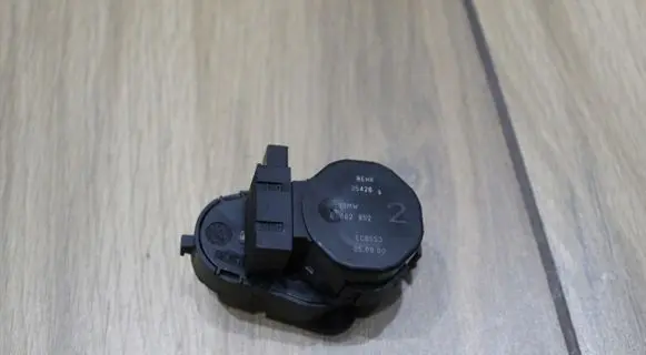 BMW 3 E46 A/C air flow flap actuator/motor 6902852
