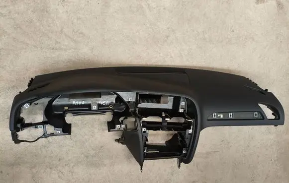 Audi A4 S4 B8 8K Dashboard 8K1857069 8K1857033