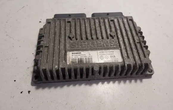 Renault Laguna I Engine control unit/module S105280003 7700112087 7700103418