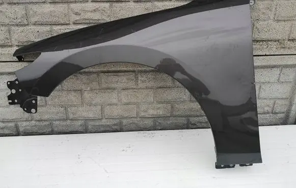 Mazda 3 Front wheel arch liner splash guards