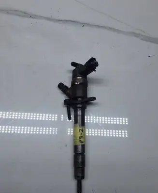 Fuel injector