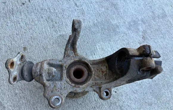 Volvo V70 Front wheel hub spindle knuckle