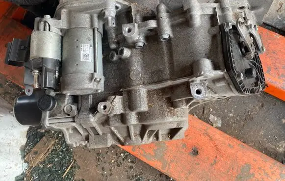 Volkswagen PASSAT B8 Automatic gearbox 325065AB